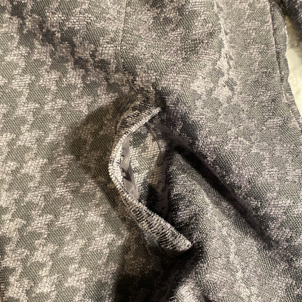 Due per Due poly/ rayon size M herringbone blazer grey and lavender lined! - Picture 10 of 10